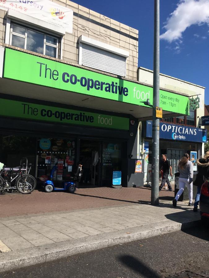 Becontreelodge Dagenham Luaran gambar