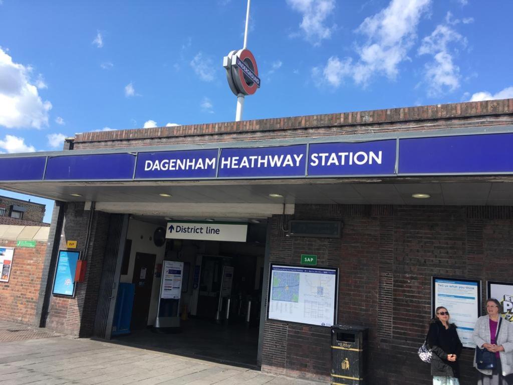 Becontreelodge Dagenham Luaran gambar